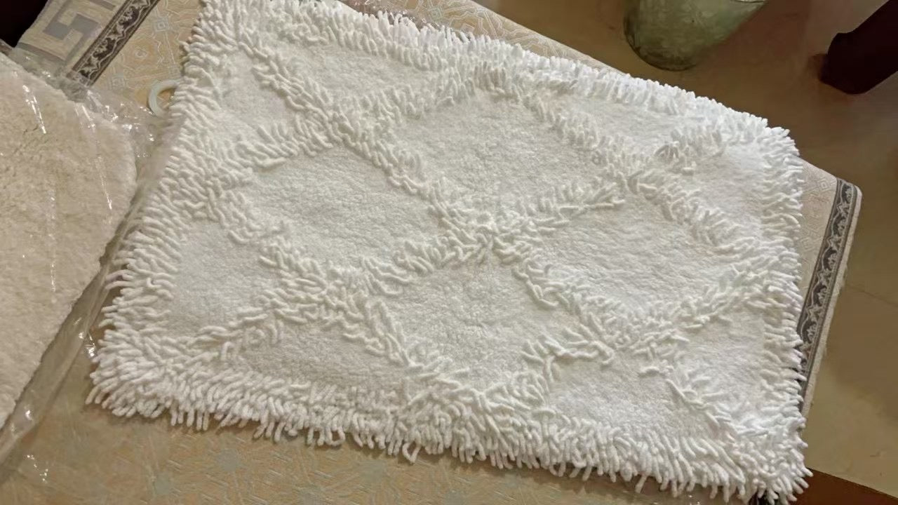 北欧明黄纯棉雪尼尔吸有吸水地垫