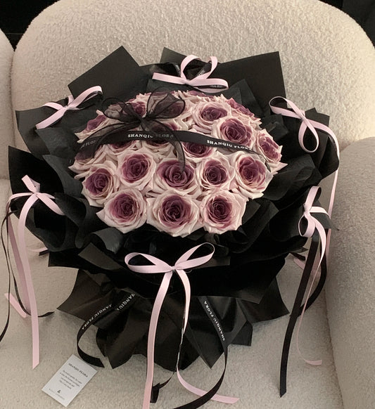 22朵乌梅子酱曼塔玫瑰花束