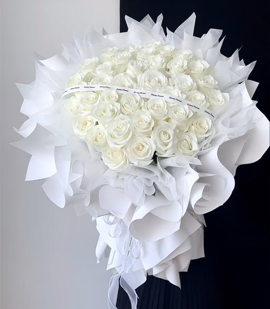 33朵白玫瑰白月光花束