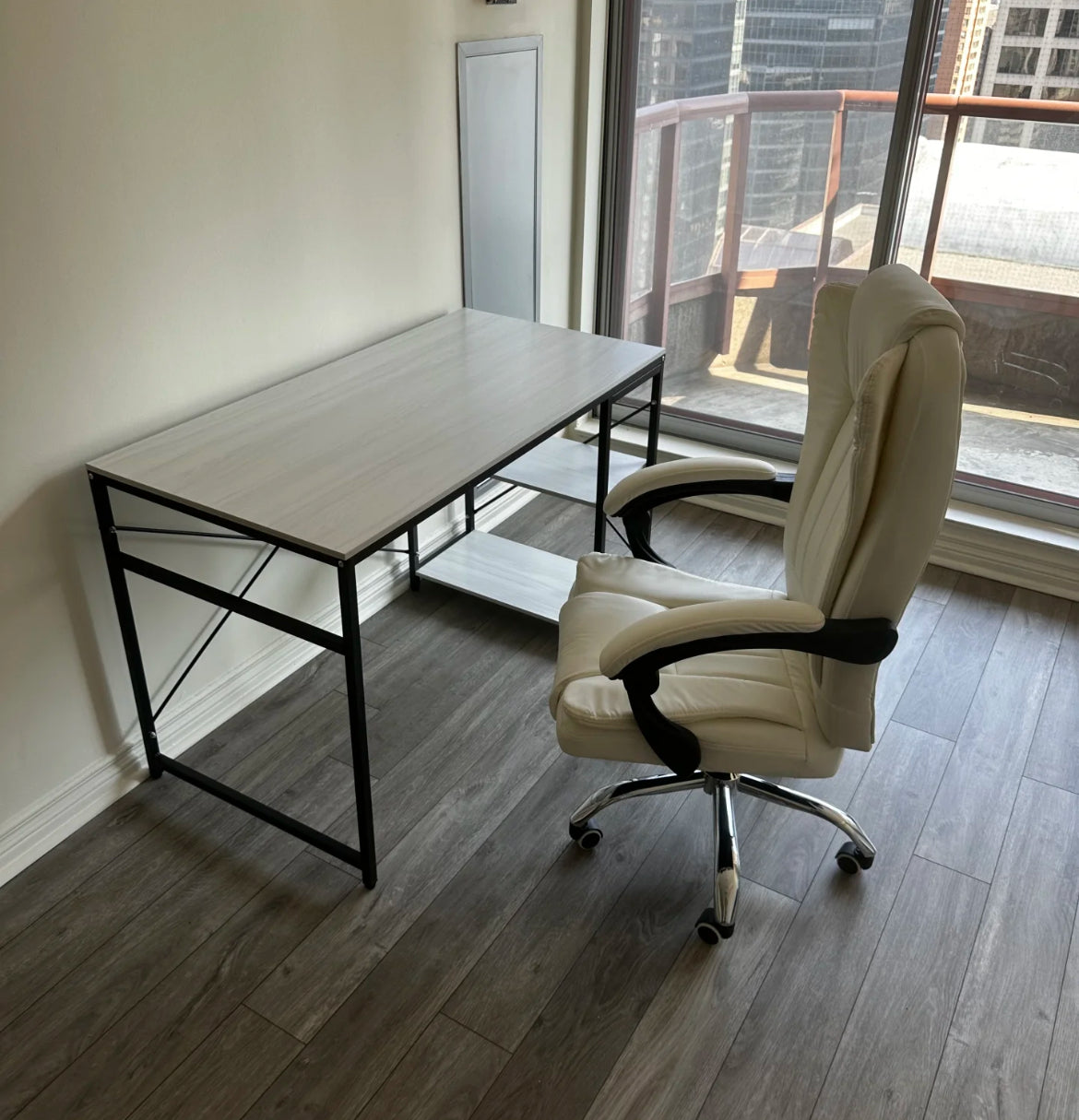 Desk with Storage Shelves for Home/Office